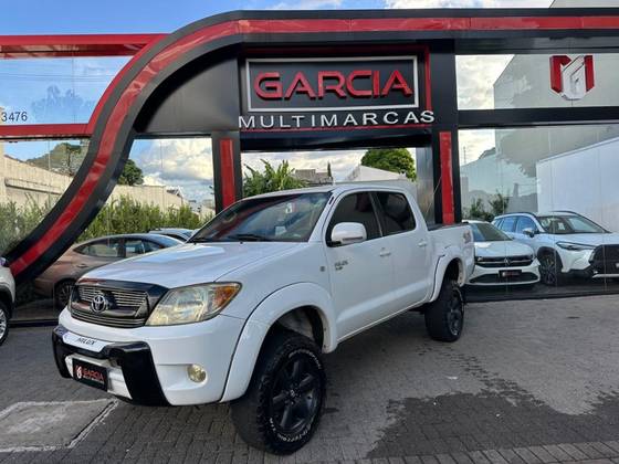 TOYOTA HILUX 2.5 STD 4X4 CD 16V TURBO DIESEL 4P MANUAL TOYOTA HILUX 2.5 STD 4X4 CD 16V TURBO DIESEL 4P MANUAL